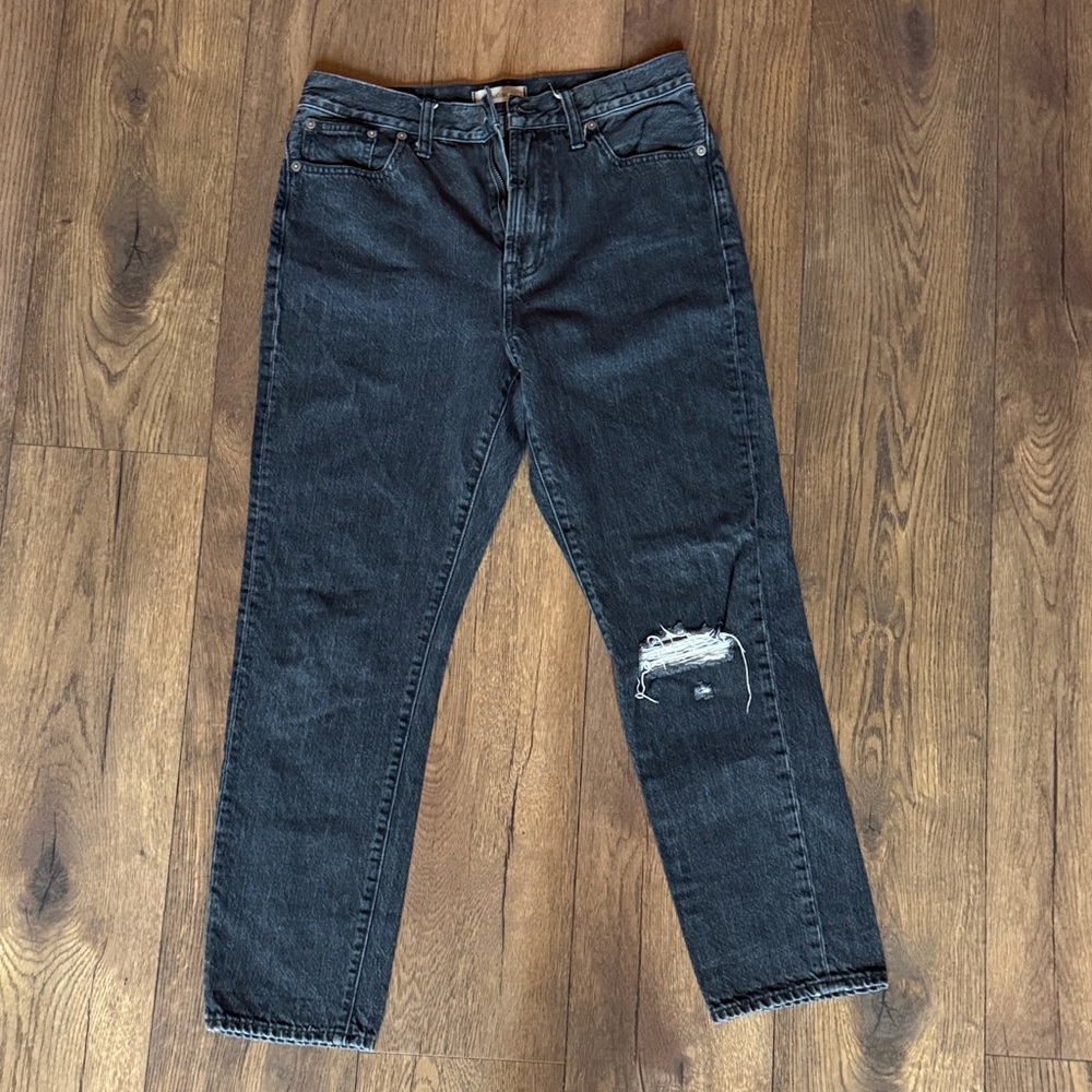 Madewell Women's Black Distressed Straight Jeans